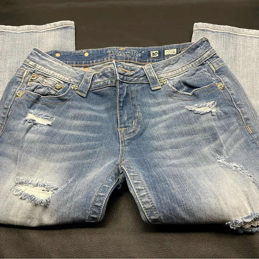 Miss Me Capris - Size: 30 - Brand new without tags - Picture 2 of 8
